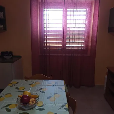 Apartment Hannie's House