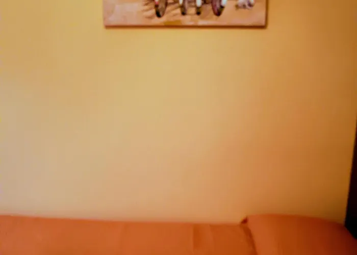 Hannie's House בובה מרינה