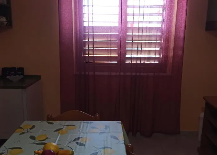 דירה Hannie's House